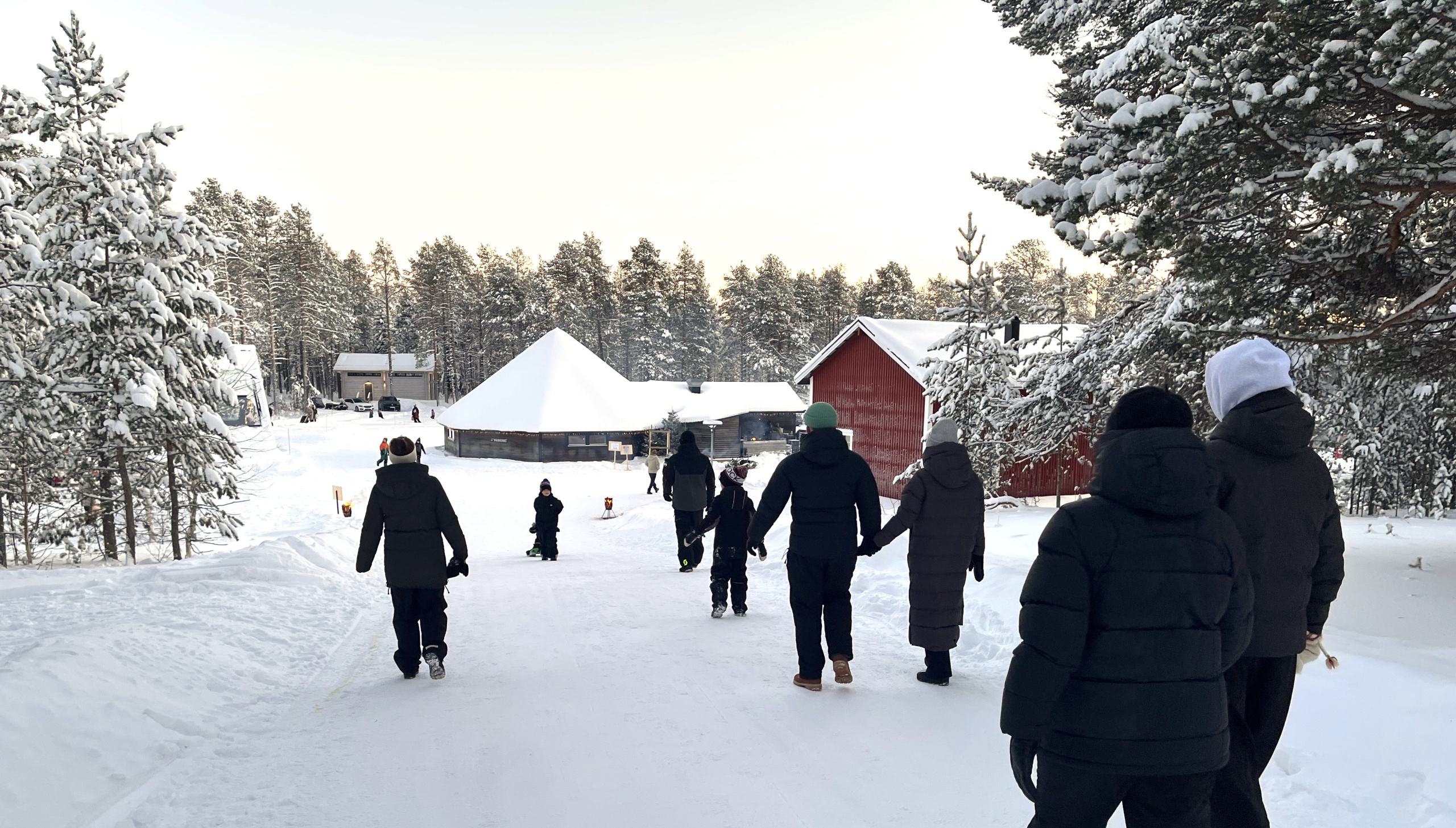 Marknad på sameland, Karlavagnen